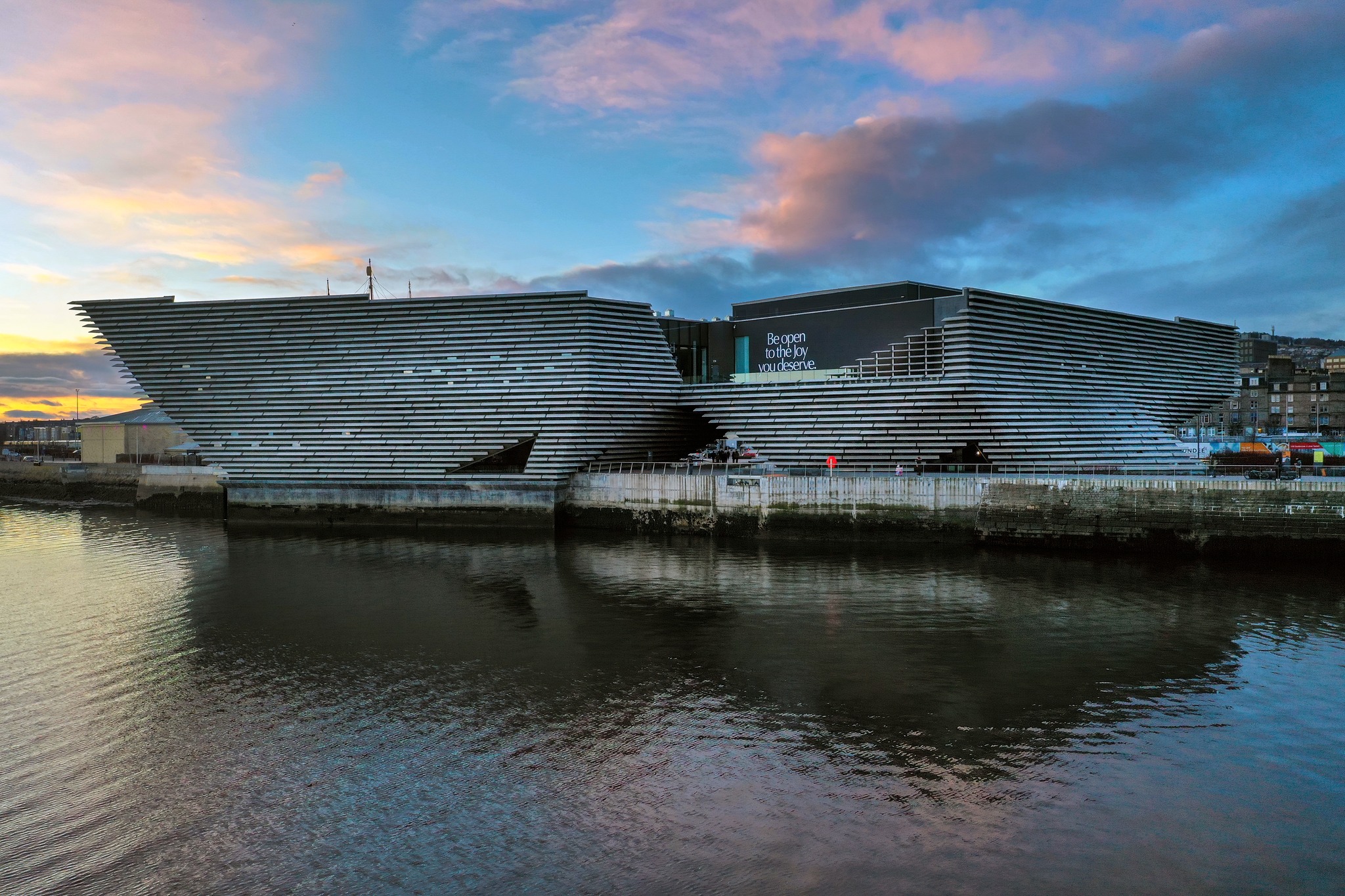 V&A Dundee in the morning sun